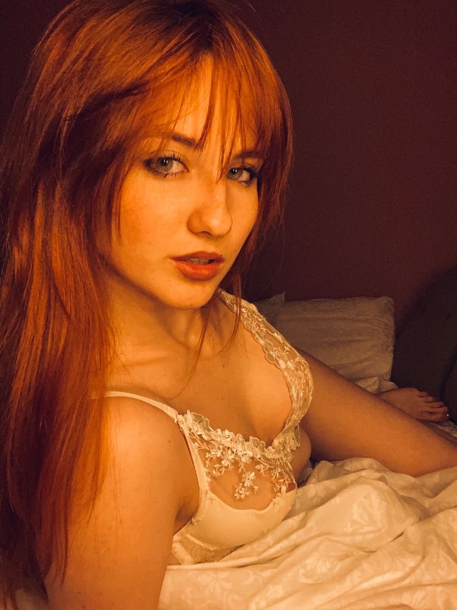 A playful frame from Nata — online in Karachi